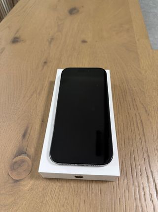 iPhone 16 Pro 128GB Nero.