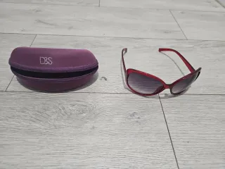 Gafas de sol polarizadas rojas