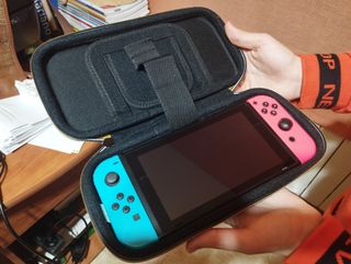 Nintendo Switch Azul y Rosa