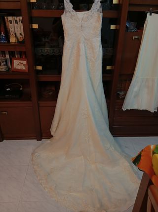 Vestido de Novia Blanco Roto pedrería.