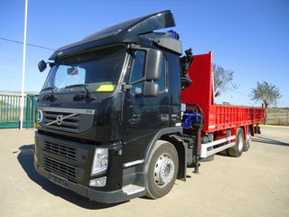 Volvo FM 330-CAMIONES GRUAS
