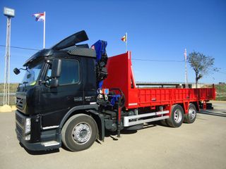 Volvo FM 330-CAMIONES GRUAS