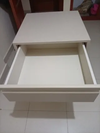 Cajonera beige de madera Tengo 3