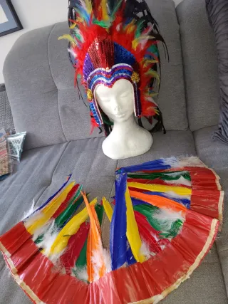 Tocado de plumas para disfraz y carnaval