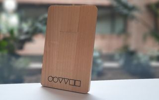 Chiavetta USB 2GB Legno Oliver Peoples