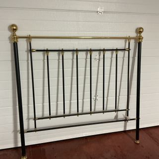 Cabecero forja cama 1,35m negro y dorado