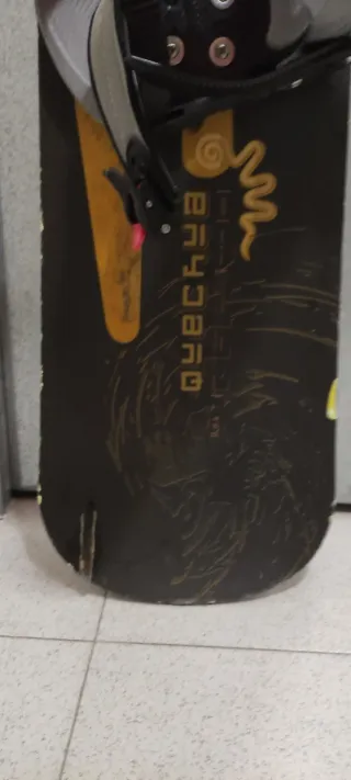 Tabla de Snowboard con Fijaciones