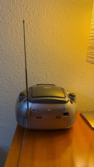 Radio CD/Cassette Sanyo Bass Xpander