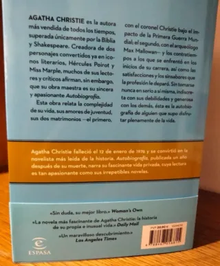 Libros variados, tapa blanda, a 16 € cada uno