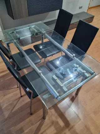 Mesa+sillas de comedor extensible cristal y metal
