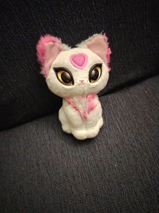 Gato de peluche parlante