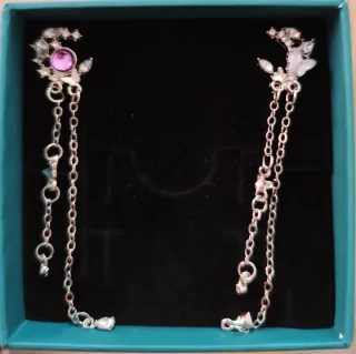 Pendientes Love and Deepspace