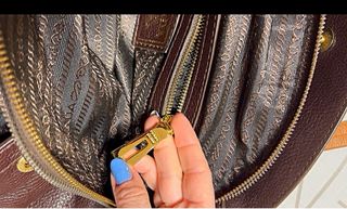 Borsa Prada in pelle marrone