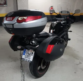 Yamaha Fazer 600 Negra