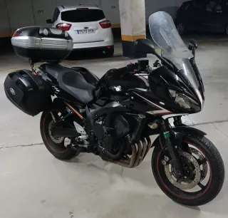 Yamaha Fazer 600 Negra