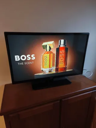 Televisión LG 32 Negra No es smartTV