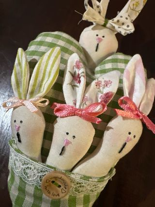 Decorazione Pasquale Cuoricino Coniglietti
