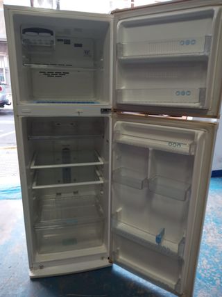 FRIGORÍFICO LG MUY BUENO 90 EUROS, CARTAGENA