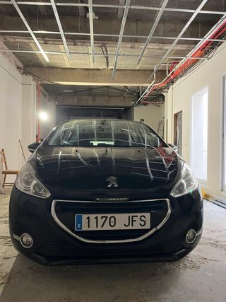 Peugeot 208 2016