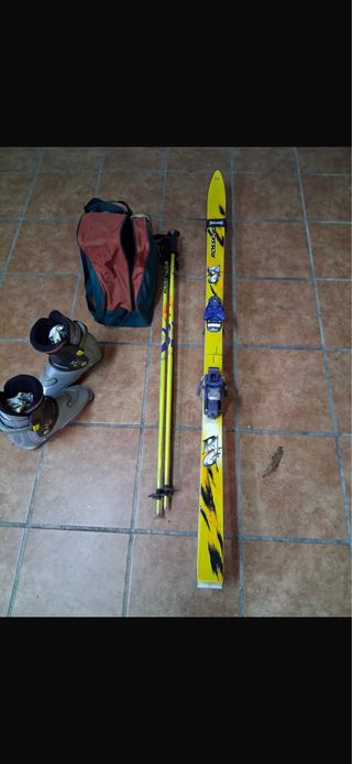 Esquís 170 cm + botas Talla 36 + Bastones