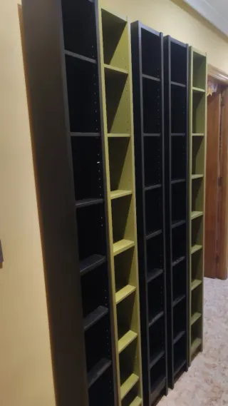 Estantería CD Ikea verde y negro