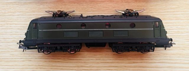 Locomotora Eléctrica Lima 8025 - Primera Versión.