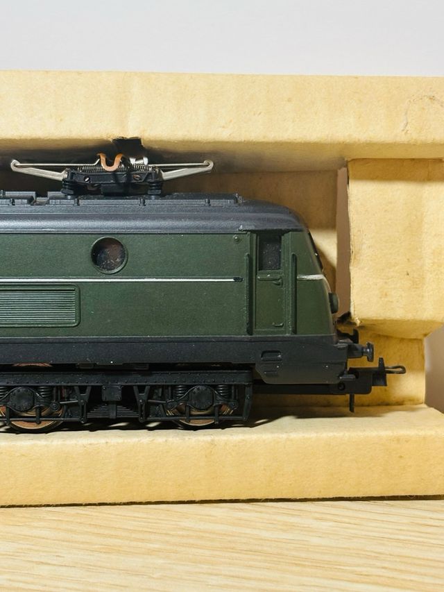 Locomotora Eléctrica Lima 8025 - Primera Versión.