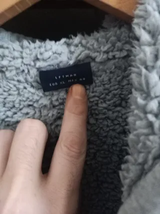 Chaqueta gris afelpada talla XL