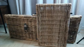 Baúl de mimbre con cierre