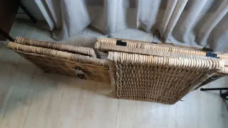 Baúl de mimbre con cierre