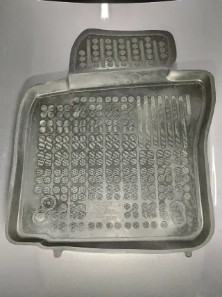 Alfombrillas goma tipo cubeta coche