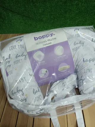Boppy Cojín Deluxe de Lactancia Para Bebés de 0+
