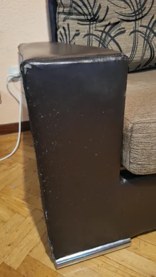 Chaiselongue marrón y multicolor