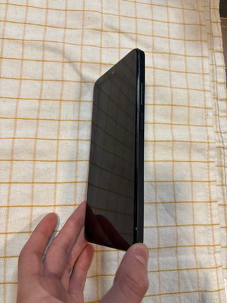 Teléfono Móvil Negro - 3 Meses de Uso