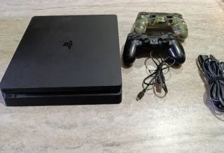 PS4 (PlayStation 4) y 2 Mandos