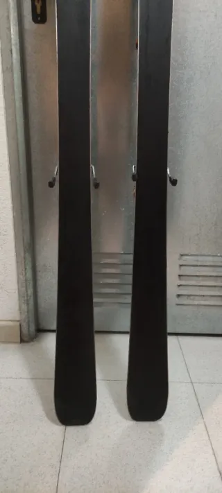 Esquís Dynastar contact 11