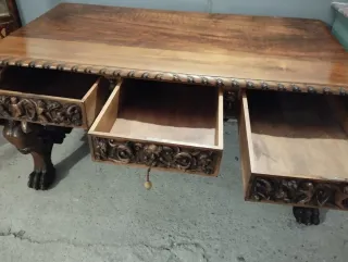 Mesa antigua escritorio tallada a mano