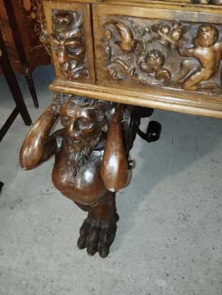 Mesa antigua escritorio tallada a mano