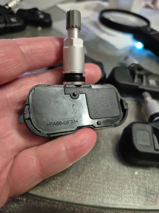 4 Sensores Presión Neumáticos TPMS PMV-107J