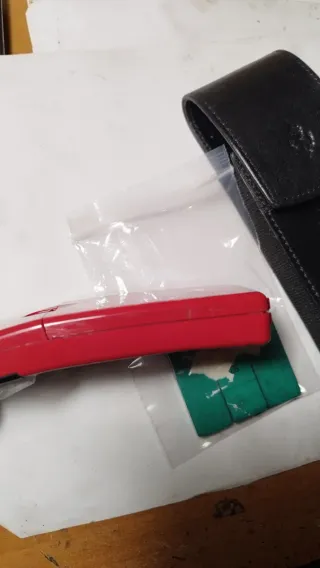 Hagenuk Ferrari F10 - Telefono Rosso