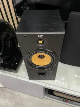 Altavoces Bowers & Wilkins DM602 S1 Negros