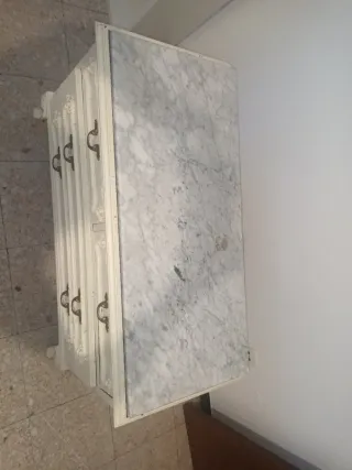 Mueble tocador blanco con espejo