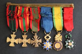 Pasador 10 medallas francesas miniatura Gala Ofic