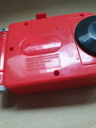 Pokedex Advanced 2004 Nintendo