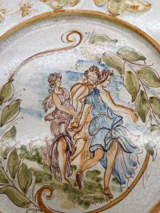 Piatto ceramica Caltagirone ninfe