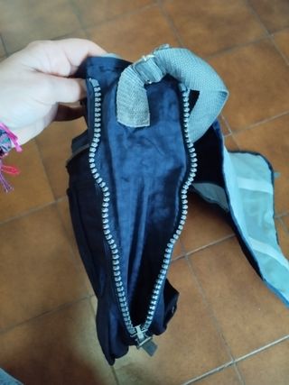 Bolso impermeable acolchado azul y gris