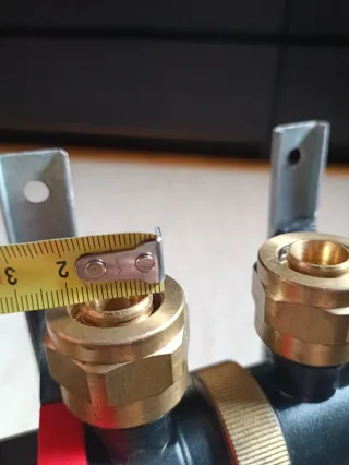 Colector suelo radiante 4 bocas 20mm