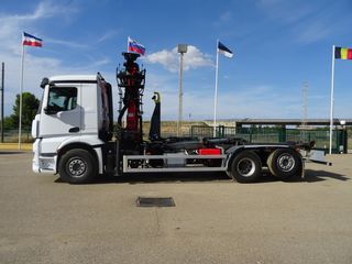Mercedes ANTOS 25 36-CAMIONES GANCHO+GRUA