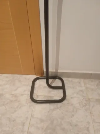 Maniquí Silueta Metálico Negro 175cm