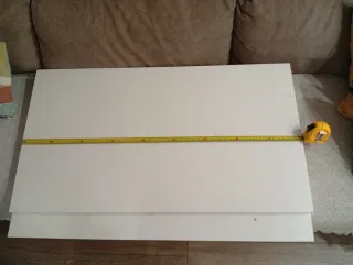 Mesas de escritorio blancas